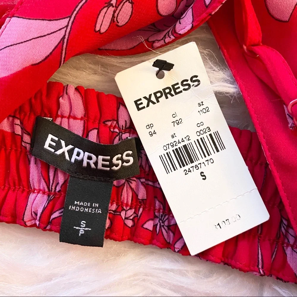 EXPRESS Floral Print Maxi Dress - Picture 5 of 6